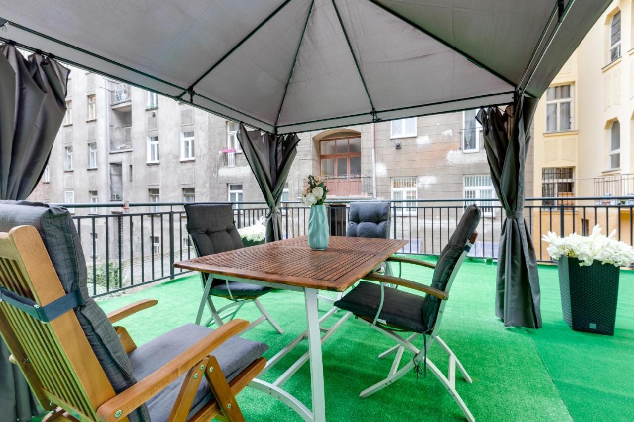 Luxury Riverside Apartments In The Center Of Prague Luaran gambar
