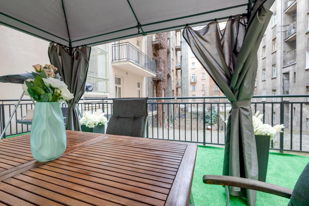 Luxury Riverside Apartments In The Center Of Prague Luaran gambar