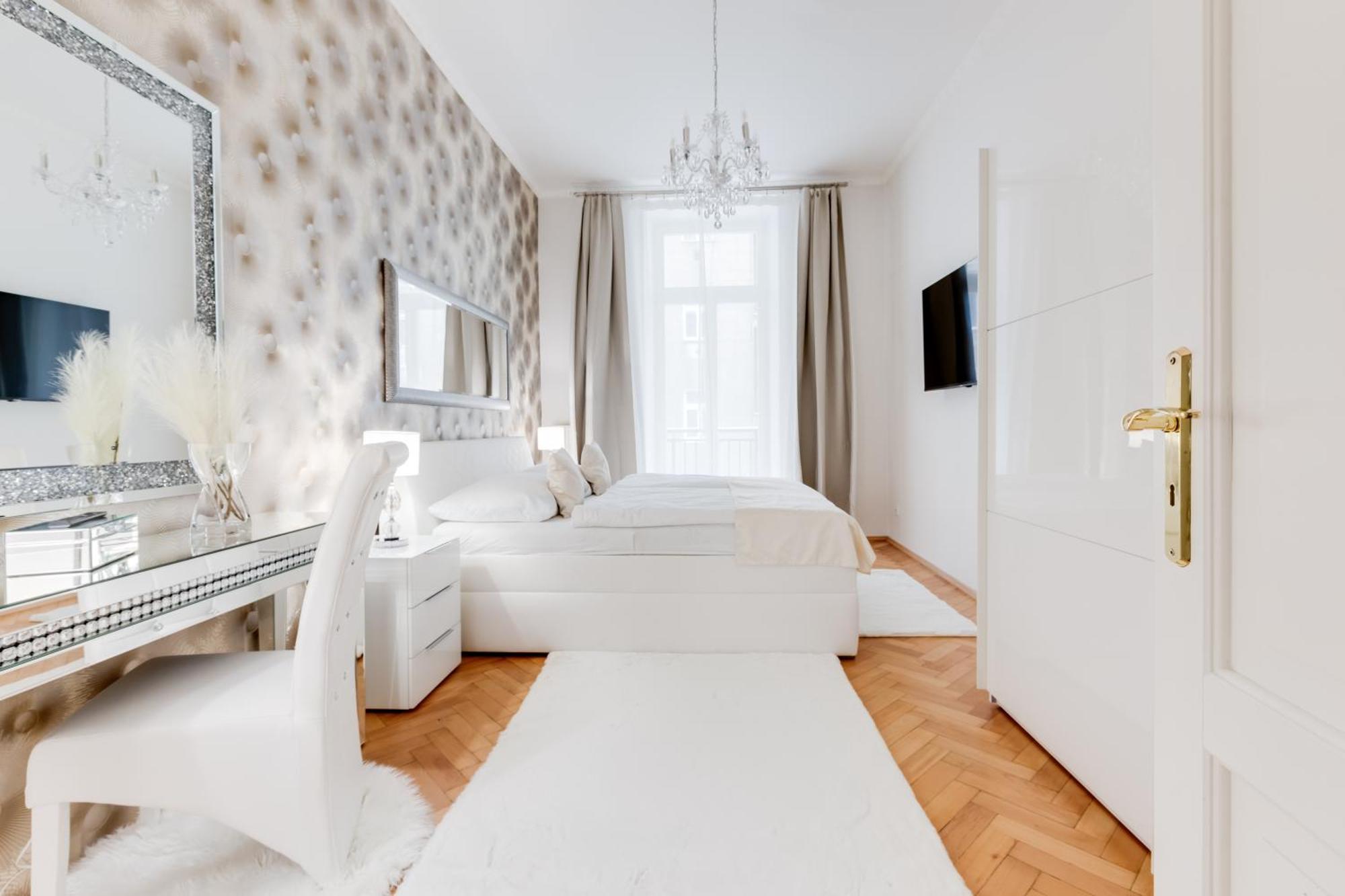 Luxury Riverside Apartments In The Center Of Prague Luaran gambar